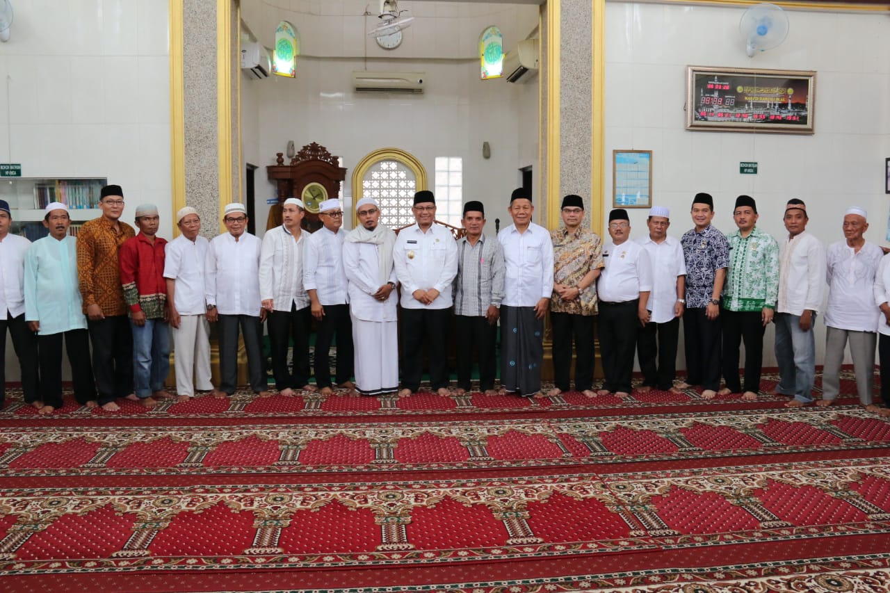 Safari Jumat di Mesjid Darul Jalal Jl. Taud Kelurahan Sidorejo Kecamatan Medan Tembung